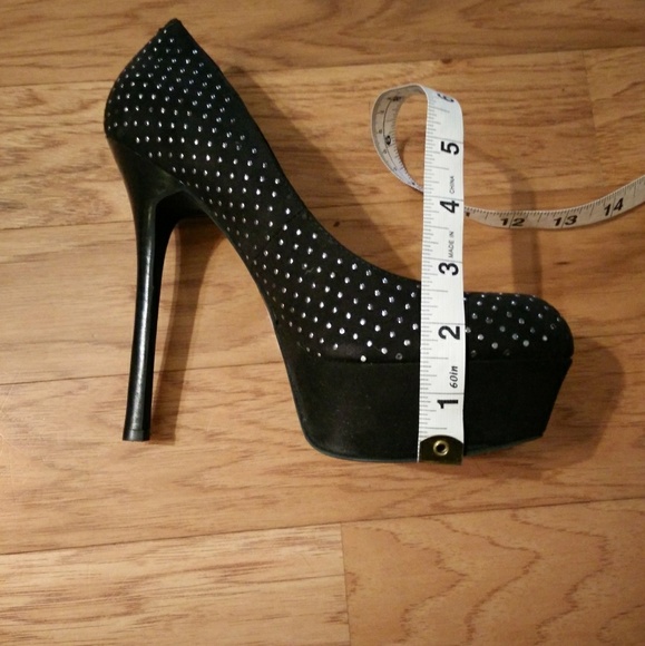 Bakers Alecia Studded Platform Pumps - Picture 5 of 6